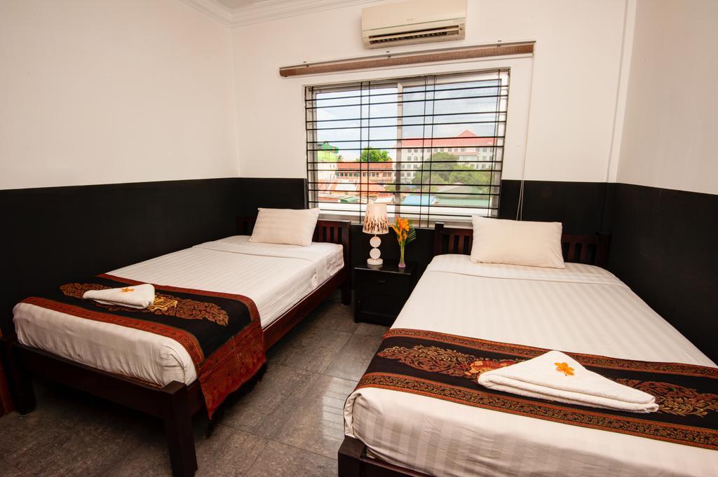Me Mate Place Phnom Penh Exterior photo