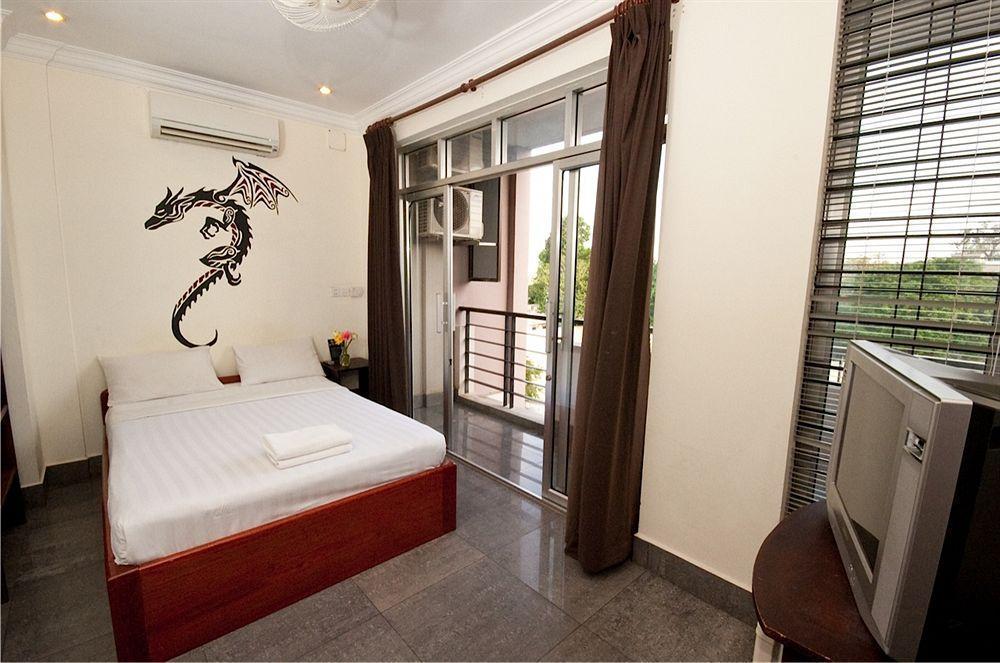 Me Mate Place Phnom Penh Exterior photo